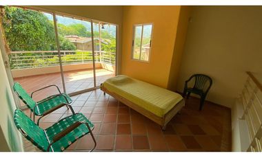 Grande Casa Finca en venta San Jerónimo unidad cerrada