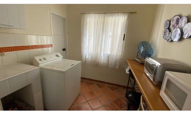 Grande Casa Finca en venta San Jerónimo unidad cerrada
