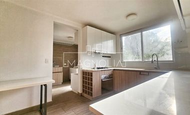 Casa en venta de 3 dorm. en Chicureo