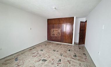 COD. 4306 - SE ARRIENDA CASA - BARRIO: MEJORAS PUBLICAS