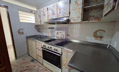 COD. 4306 - SE ARRIENDA CASA - BARRIO: MEJORAS PUBLICAS