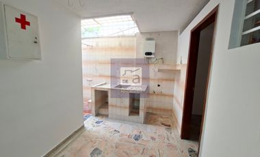 COD. 4306 - SE ARRIENDA CASA - BARRIO: MEJORAS PUBLICAS