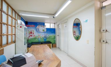 oficina en arriendo/venta en santa barbara occidental. Cod A4294