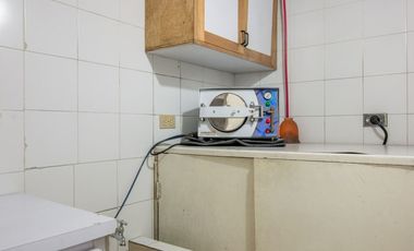 oficina en arriendo/venta en santa barbara occidental. Cod A4294