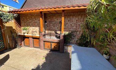 Se vende casa en excelente estado en Viña del Mar