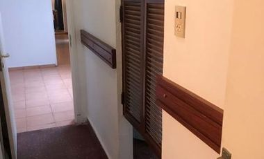 EXCELENTE CHALET PH AL FRENTE