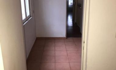 EXCELENTE CHALET PH AL FRENTE