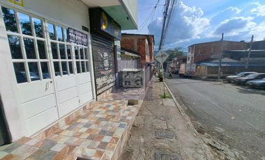 COD. 10736 - SE ARRIENDA LOCAL - BARRIO:  CARACOLI
