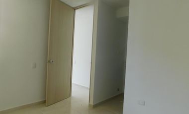 apartamento en arriendo/venta en puerta dorada. Cod A86475