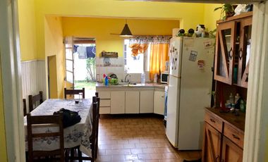 CASA DE 4 AMB EN TEMPERLEY ESTE