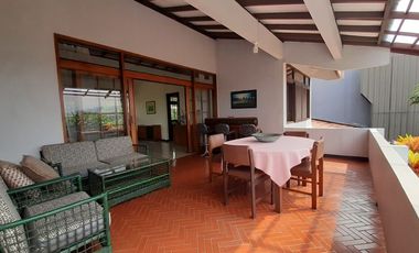 DISEWAKAN RUMAH NYAMAN DAN SEJUK VIEW OK @ CIPAKU BANDUNG
