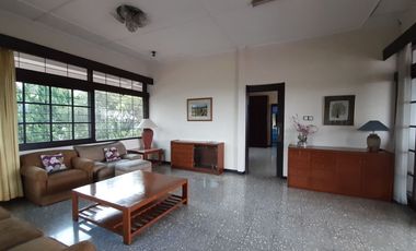 DISEWAKAN RUMAH NYAMAN DAN SEJUK VIEW OK @ CIPAKU BANDUNG