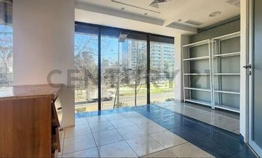 Venta Local Comercial Las Condes, Gran Oportunidad