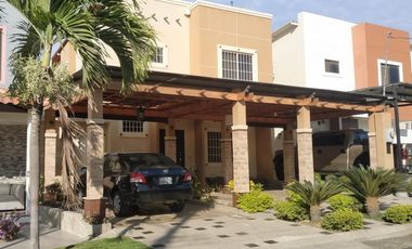 Hermosa Casa Sector Sur Manta.