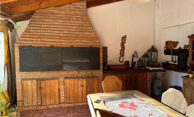 HERMOSA CASA AV TOMAS GUIDO Y TAMBOR DE TACUARI