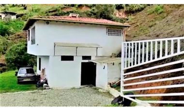 Venta Casa Finca Campestre en Girardota Parte Alta, Antioquia