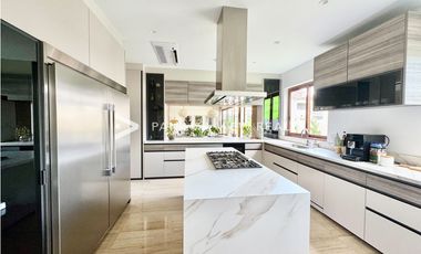 THE WOODS NEW / SANTA MARIA / VENTA