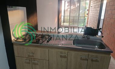 apartamento en arriendo en la peninsula. Cod A16648