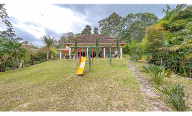 Casa Campestre Independiente en El Poblado