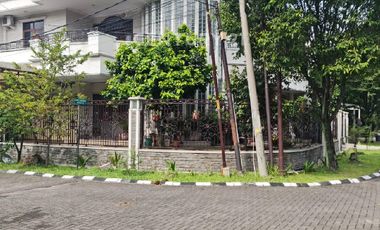 Rumah Mewah Dan Nyaman Di Bandung, Bangunan 2 Lantai