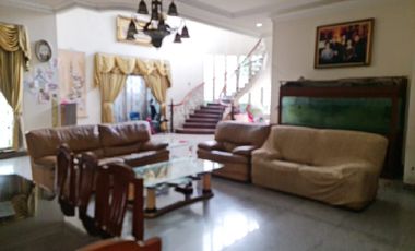 Rumah Mewah Dan Nyaman Di Bandung, Bangunan 2 Lantai