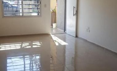 DEPARTAMENTO 3 AMB. PLANTA BAJA CON COCHERA