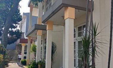 Harga Corona Rumah Mewah 2 Lantai Modern DiHook Komplek Pharmindo Cimahi Selatan*
