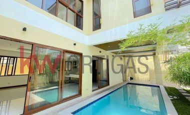 Brand New House with Pool for Sale in Multinational Village, Parañaque City