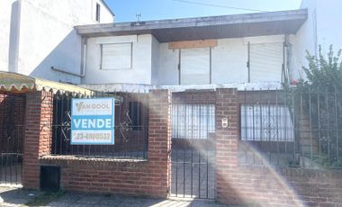 En venta Casa de 7 ambientes - B. Coronel Dorrego - Mar del Plata