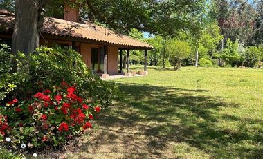 Casa en parcela en arriendo de 4D/3B en Calera de Tango