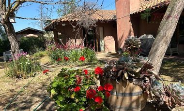 Casa en parcela en arriendo de 4D/3B en Calera de Tango