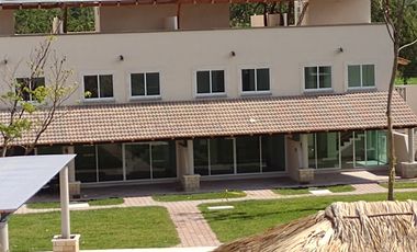 Hermoso condominio Estilo Californiano