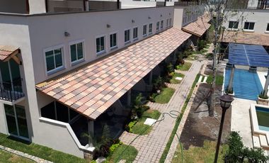 Hermoso condominio Estilo Californiano