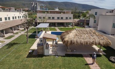 Hermoso condominio Estilo Californiano