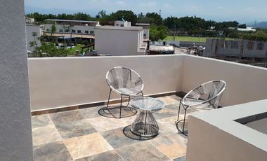 Hermoso condominio Estilo Californiano