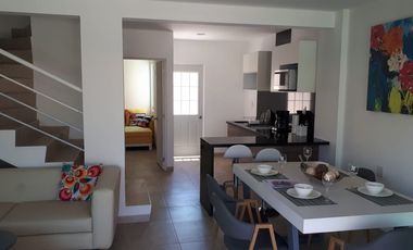 Hermoso condominio Estilo Californiano