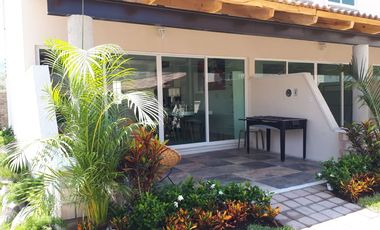 Hermoso condominio Estilo Californiano