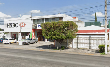 Casa comercial en renta sobre Av. Mariano Otero Paseos del sol