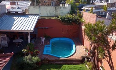Importante Chalet En Venta En Villa Adelina San Isidro