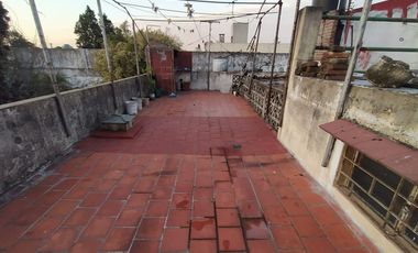 CASA 5 AMBIENTES HAEDO