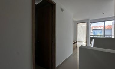 casa en venta en ciudad country. Cod V125063