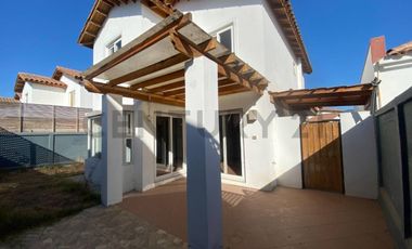 Se vende casa aislada en sector Peñuelas, Coquimbo