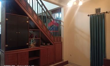 Rumah 2 Lantai Strategis Komplek Setra Asri Gunung Batu Bandung
