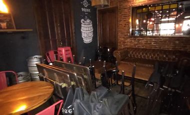 EXCELENTE Y AMPLIO LOCAL EN VENTA EN V. BALLESTER CENTRO