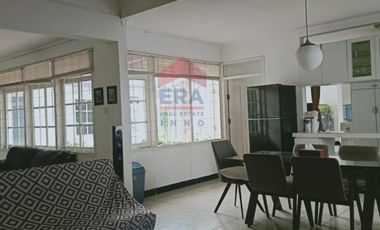 Rumah bagus nan menawan Cipedes atas Sukajadi