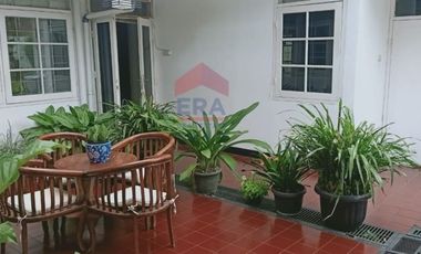 Rumah bagus nan menawan Cipedes atas Sukajadi