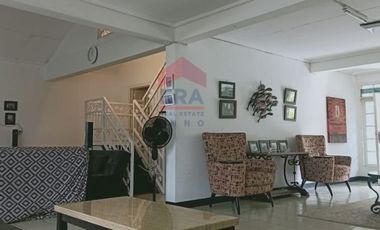 Rumah bagus nan menawan Cipedes atas Sukajadi