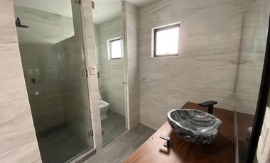 Casa en Venta con amplios espacios en Lomas de Angelópolis