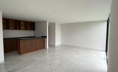 Casa en Venta con amplios espacios en Lomas de Angelópolis