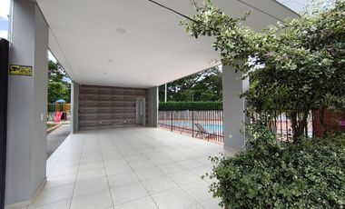 apartamento en arriendo en prados del este. Cod A31050